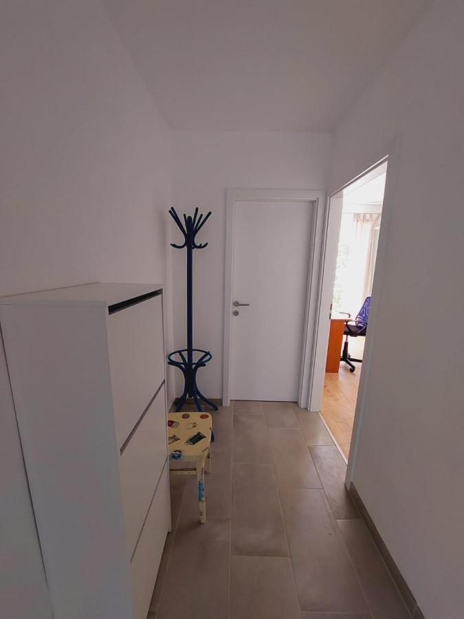 Apartments Mario Primosten Exterior photo